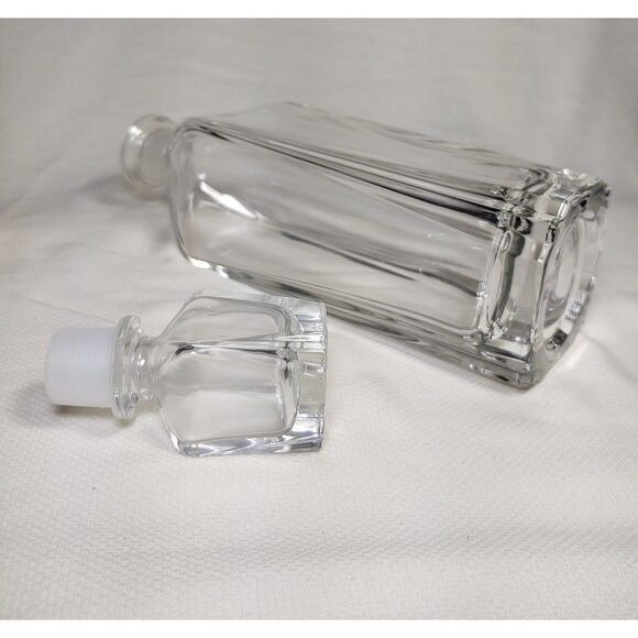 Clear Glass Liquor Decanter Square Bottom With Stopper - Picture 3 of 6